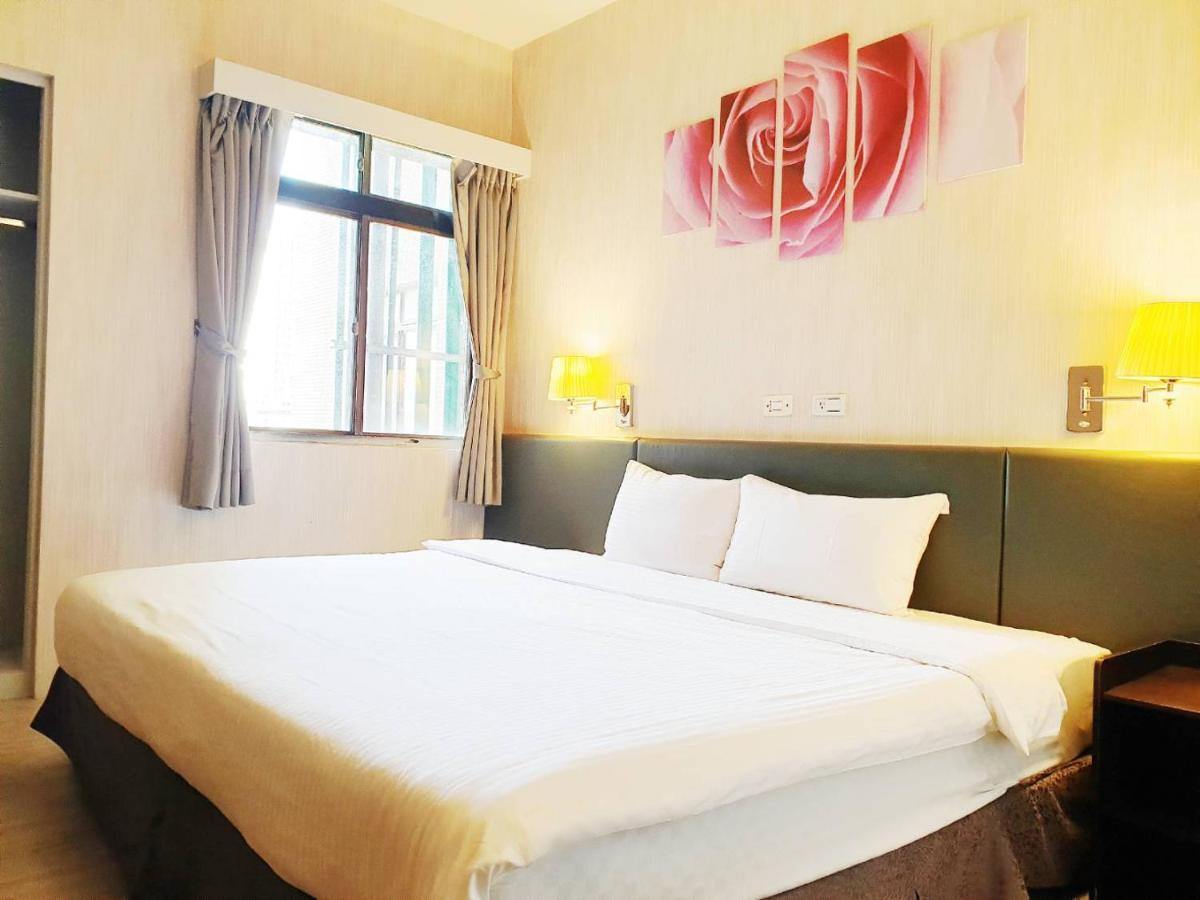 Walker Hotel - Sanchong Taipei Extérieur photo