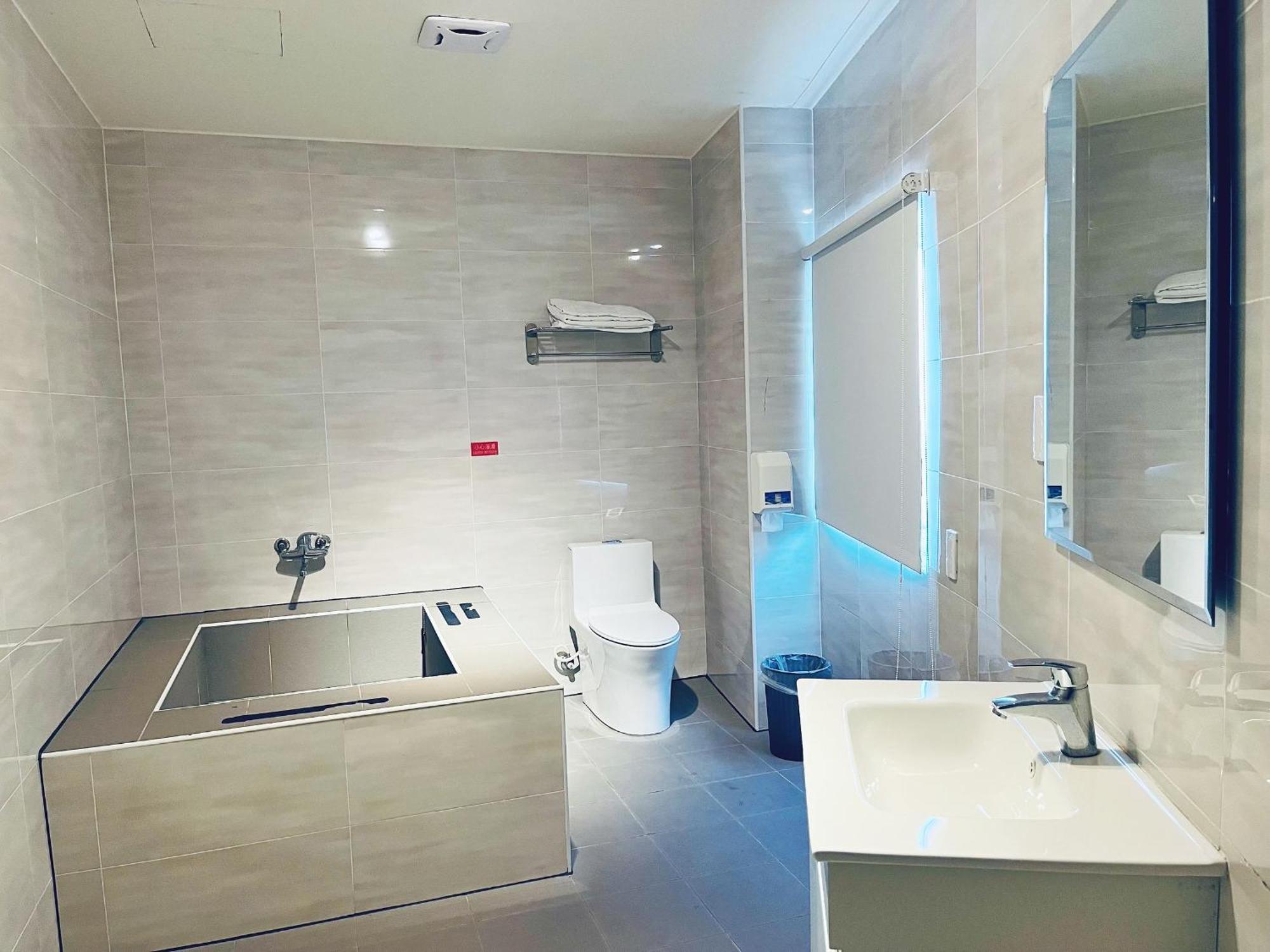 Walker Hotel - Sanchong Taipei Extérieur photo